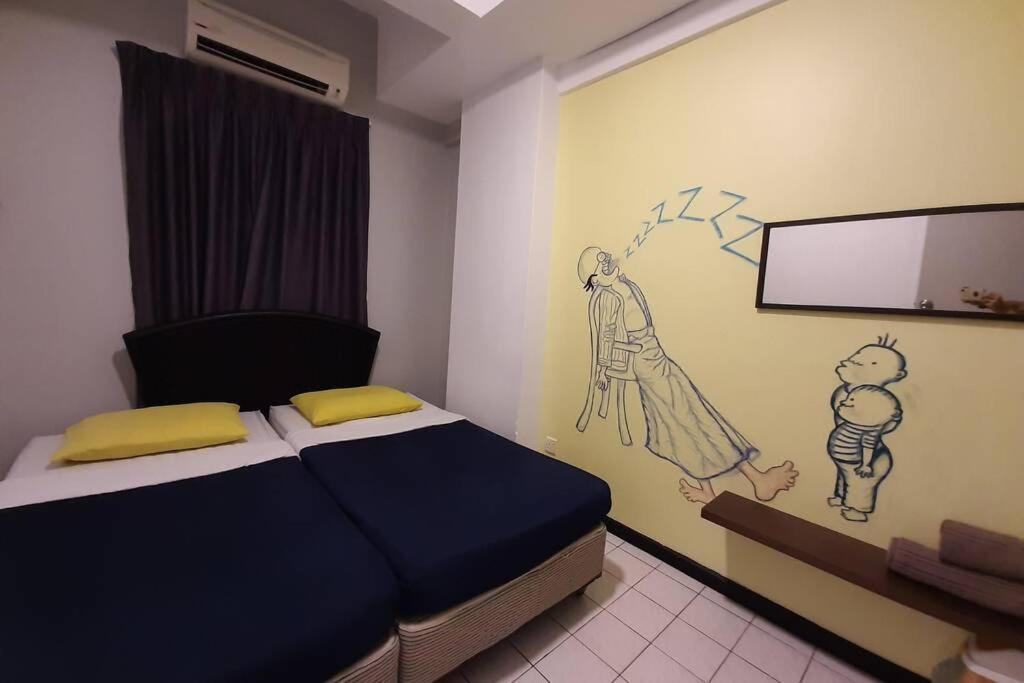 Apartment Pd Malacca Straits