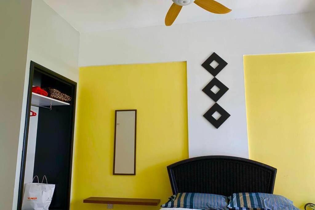 Apartment Pd Malacca Straits