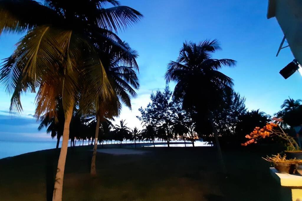 Apartment Pd Malacca Straits *